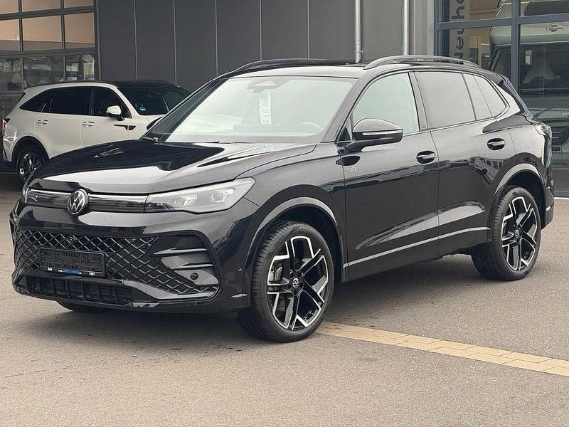 Schwarz Gebraucht 2025 VW Tiguan R-line SUV | 47.880 € (Fairer Preis) - Bild 1/4