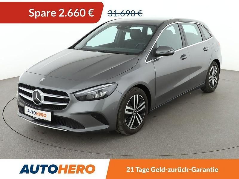Grau Gebraucht 2021 Mercedes B220 Progressive Van / Kleinbus | 28.450 € (Guter Preis) - Bild 1/3