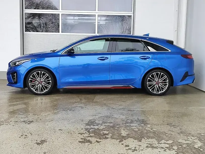 Używany Kia ProCeed GT 204 KM (150 kW) 2021 Niebieski Kombi