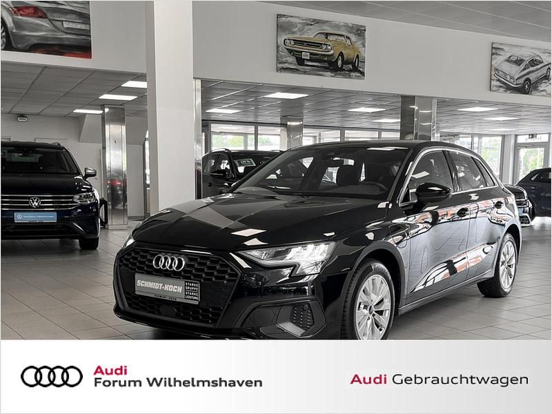 Gebraucht Audi A3 Sportback e-tron Comfort 2024 Brillantschwarz (schwarz) Kleinwagen