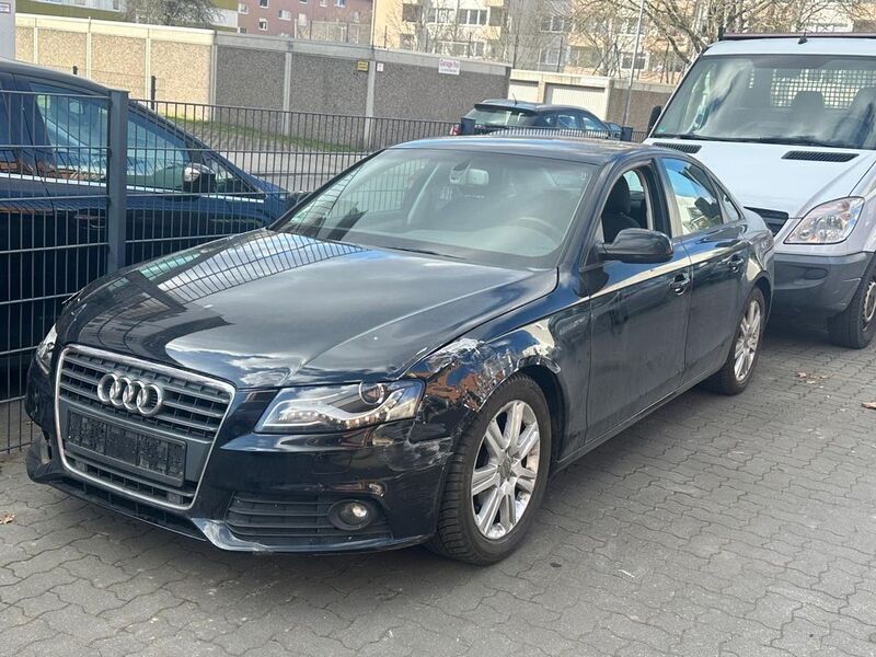 Schwarz Gebraucht 2010 Audi A4 Ambiente Limousine | 6.990 € (Superpreis) - Bild 1/4