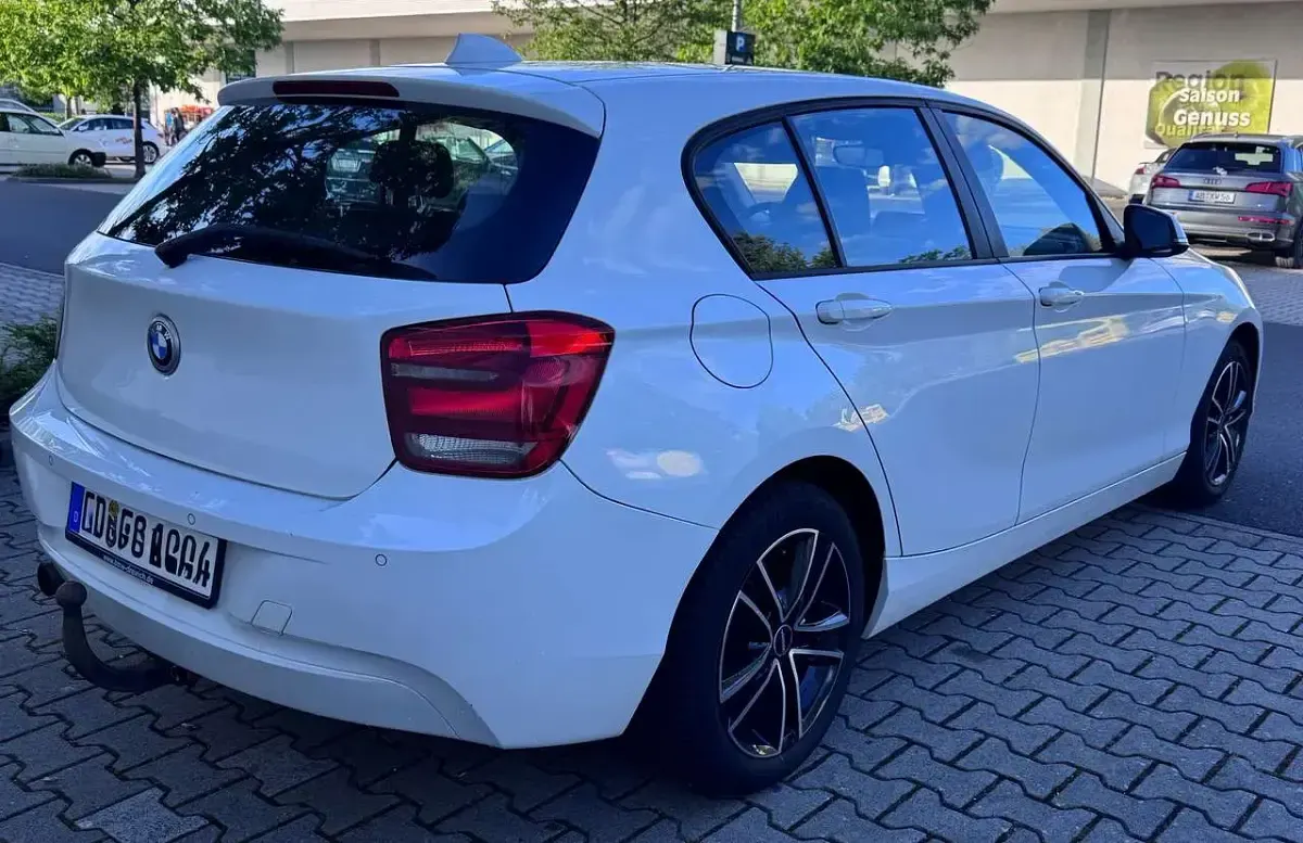 Gebraucht BMW 118 143 PS (105 kW) 2011 Weiß Kleinwagen