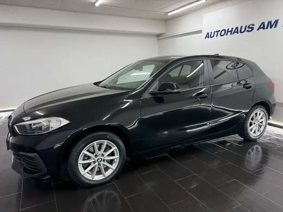 Gebraucht BMW 116 116 PS (85 kW) 2023 Schwarz Kleinwagen