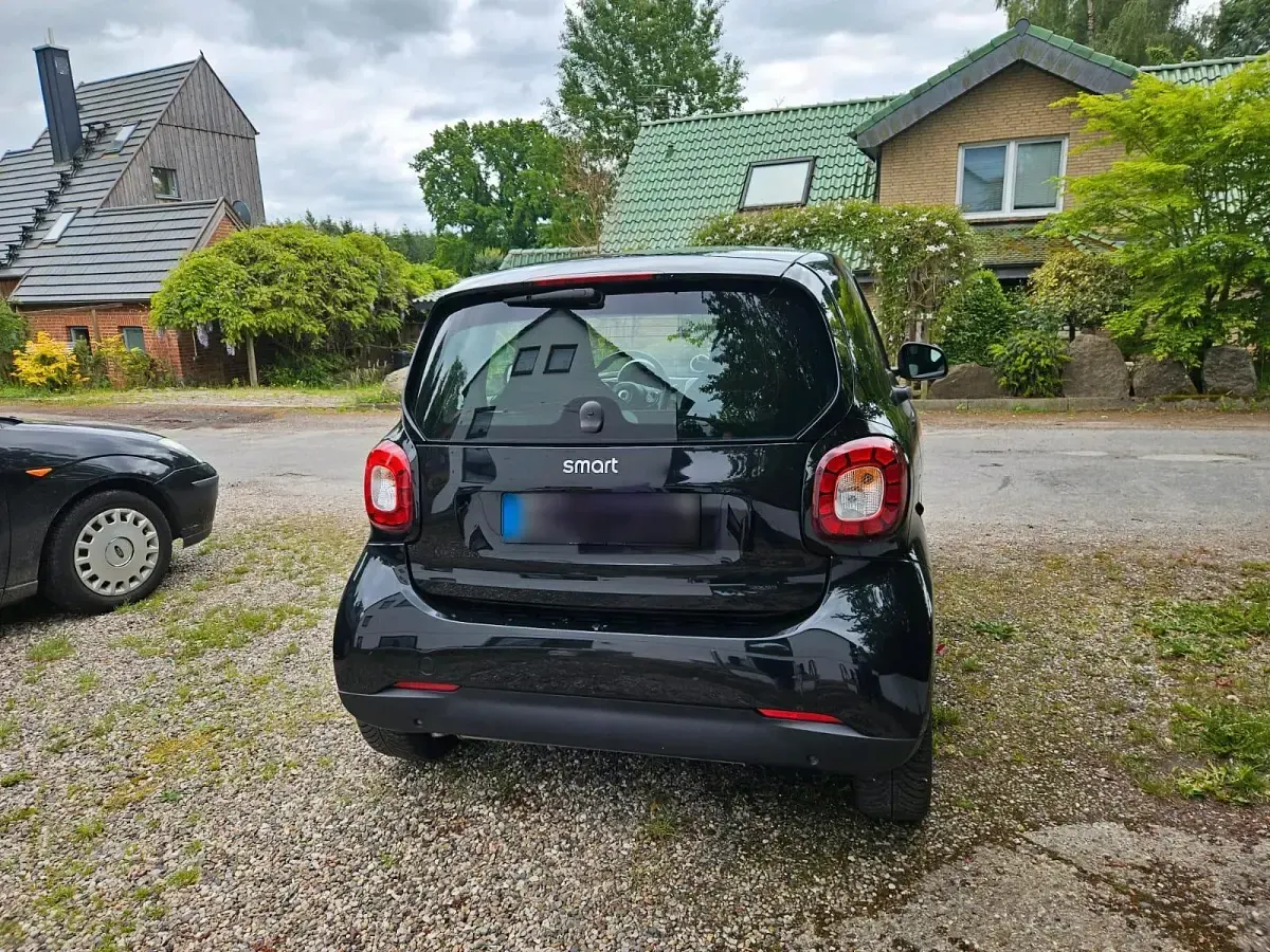 Gebraucht Smart ForTwo Coupé 71 PS (52 kW) 2015 Schwarz Coupé