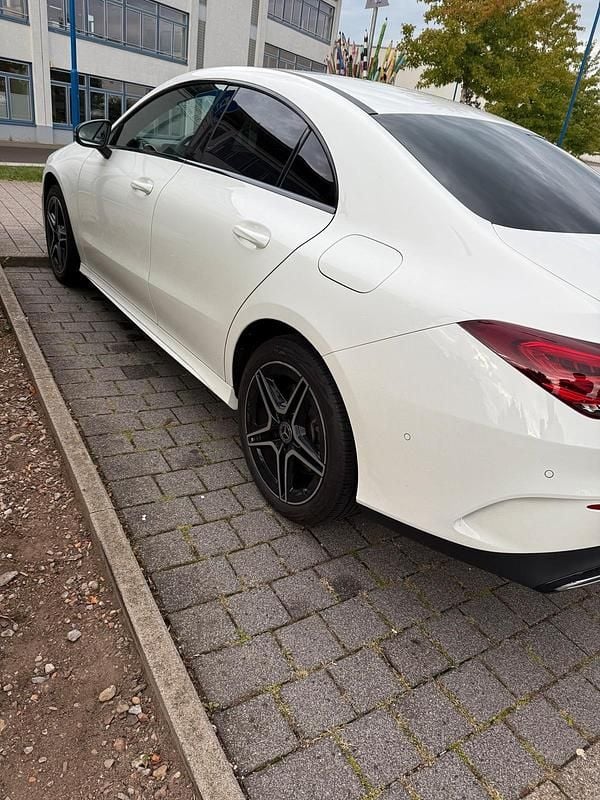 Gebraucht Mercedes CLA250e AMG 170 PS (125 kW) 2022 Weiß Limousine