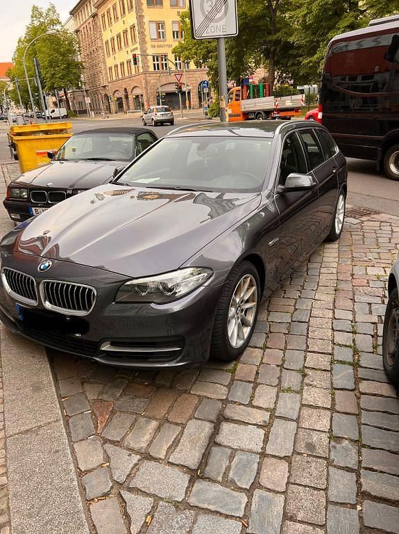 Gebraucht BMW 520 190 PS (139 kW) 2016 Grau Kombi