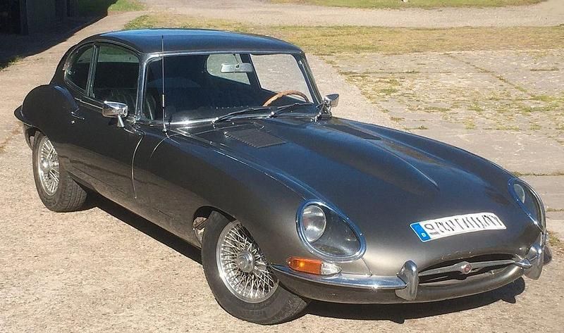 Grau Gebraucht 1967 Jaguar E-Type Coupé | 59.000 € - Bild 1/4