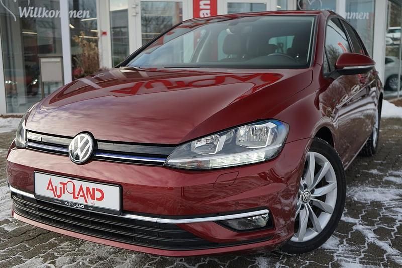 Rot Gebraucht 2019 VW Golf VII Join | 17.950 € (Fairer Preis) - Bild 1/4