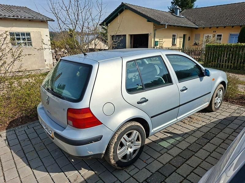 Gebraucht VW Golf III Basis 101 PS (74 kW) 1998 Silber Limousine