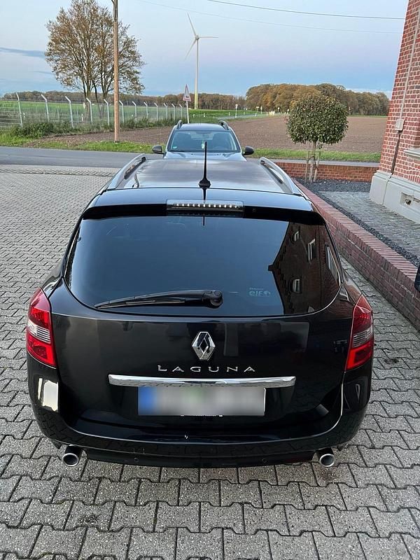 Gebraucht Renault Laguna III 150 PS (110 kW) 2010 Schwarz Kombi