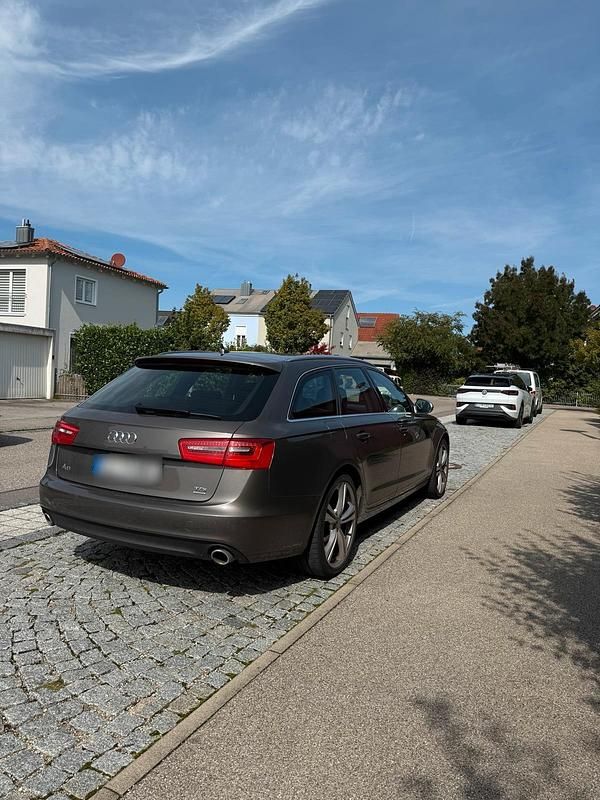 Gebraucht Audi A6 204 PS (150 kW) 2011 Braun Kombi
