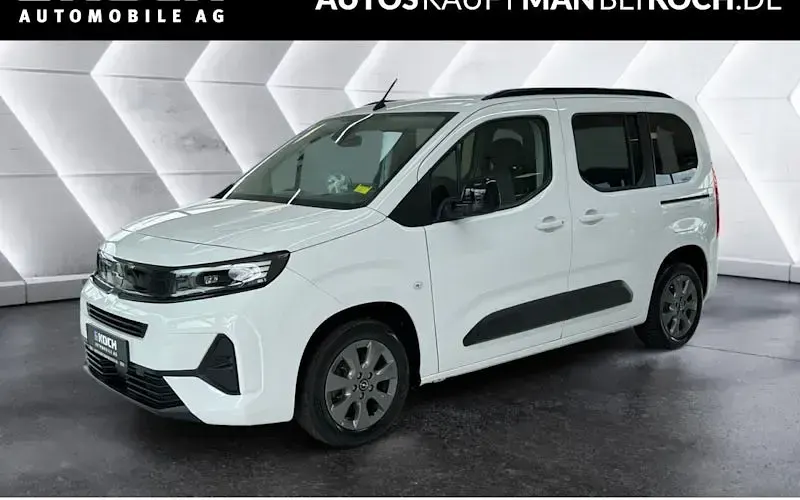 Gebraucht Opel Combo 110 PS (80 kW) 2024 Weiß Van / Kleinbus