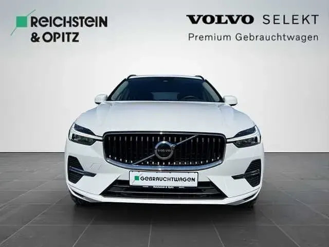 Gebraucht Volvo XC60 145 PS (106 kW) 2022 SUV