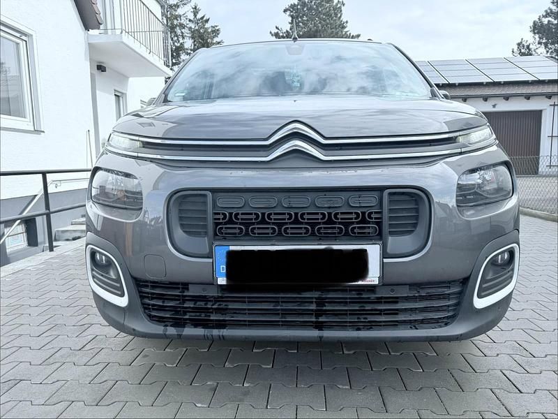 Gebraucht Citroën Berlingo Shine 130 PS (95 kW) 2023 Grau Van / Kleinbus