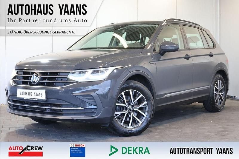 Grau Gebraucht 2022 VW Tiguan Life SUV | 22.989 € (Guter Preis) - Bild 1/4