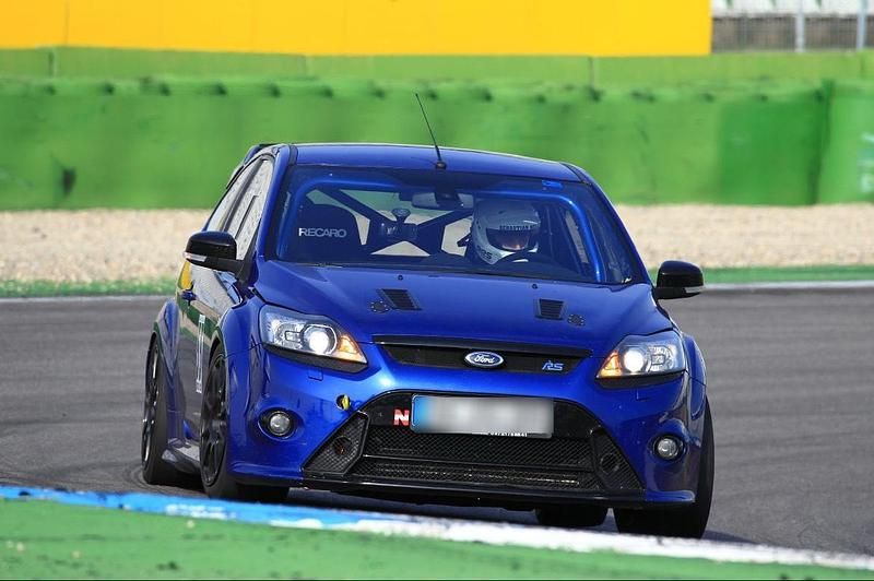 Gebraucht Ford Focus RS 385 PS (283 kW) 2010 Blau Limousine