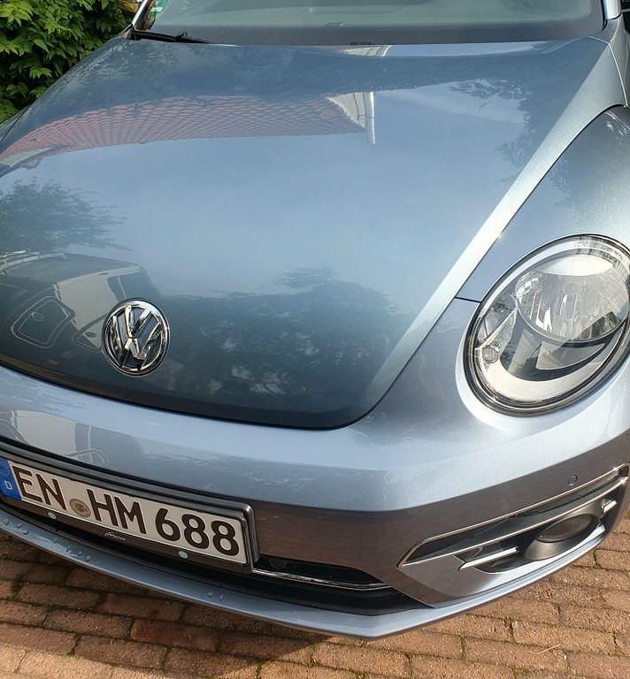 Gebraucht VW Beetle Design 150 PS (110 kW) 2018 Blau Cabrio