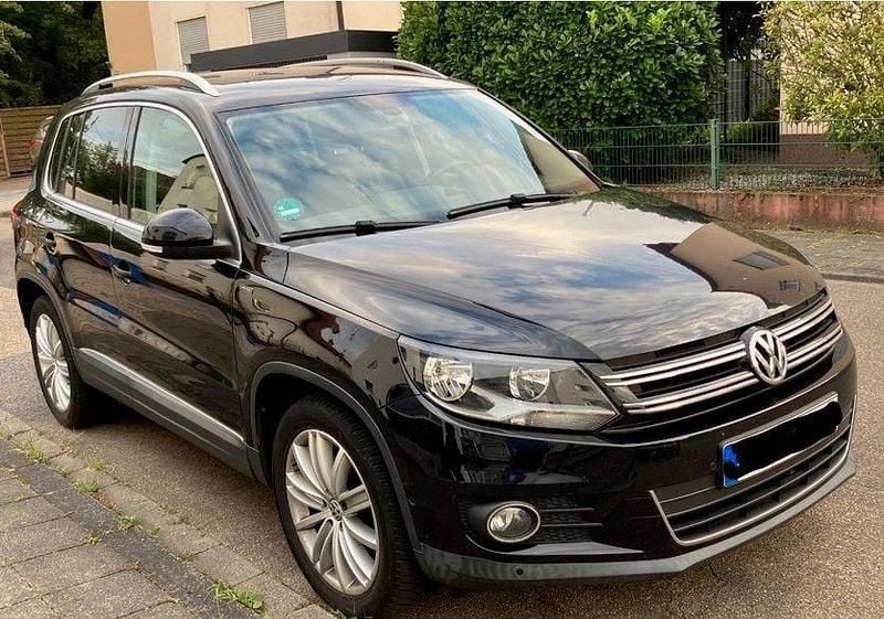 Schwarz Gebraucht 2015 VW Tiguan LOUNGE SUV | 14.200 € (Etwas zu teuer) - Bild 1/4