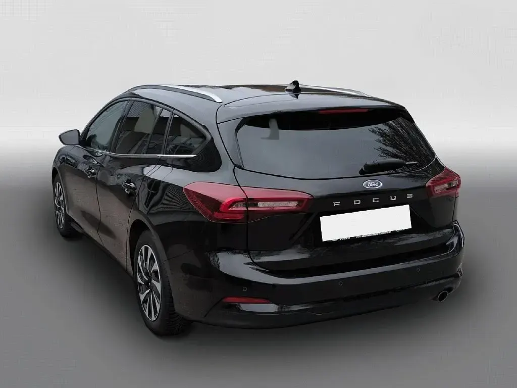 Używany Ford Focus Titanium 125 KM (91 kW) 2024 Czarny