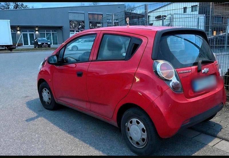 Gebraucht Chevrolet Spark 68 PS (50 kW) 2011 Rot Kleinwagen