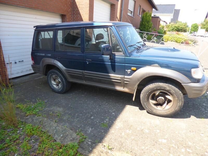 Blau Gebraucht 2001 Hyundai Galloper SUV | 1.500 € - Bild 1/4