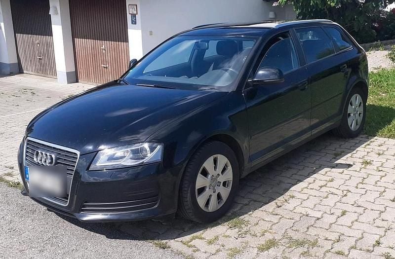 Schwarz Gebraucht 2010 Audi A3 Sportback Kleinwagen | 3.900 € (Superpreis) - Bild 1/3
