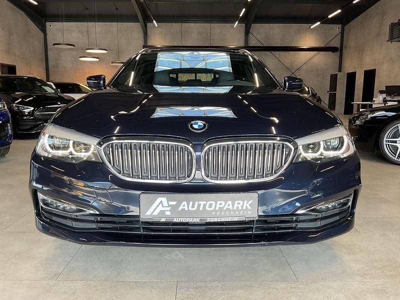 Gebraucht BMW 520 Luxury Line 190 PS (139 kW) 2018 Blau Kombi