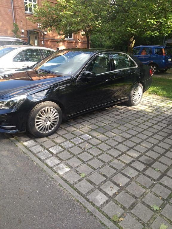 Gebraucht Mercedes 200 188 PS (138 kW) 2015 Schwarz Limousine