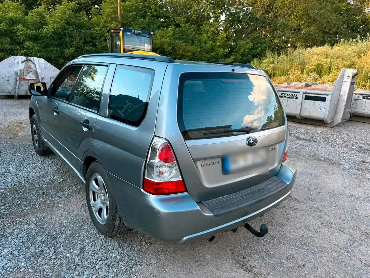 Gebraucht Subaru Forester 158 PS (116 kW) 2006 Grau SUV