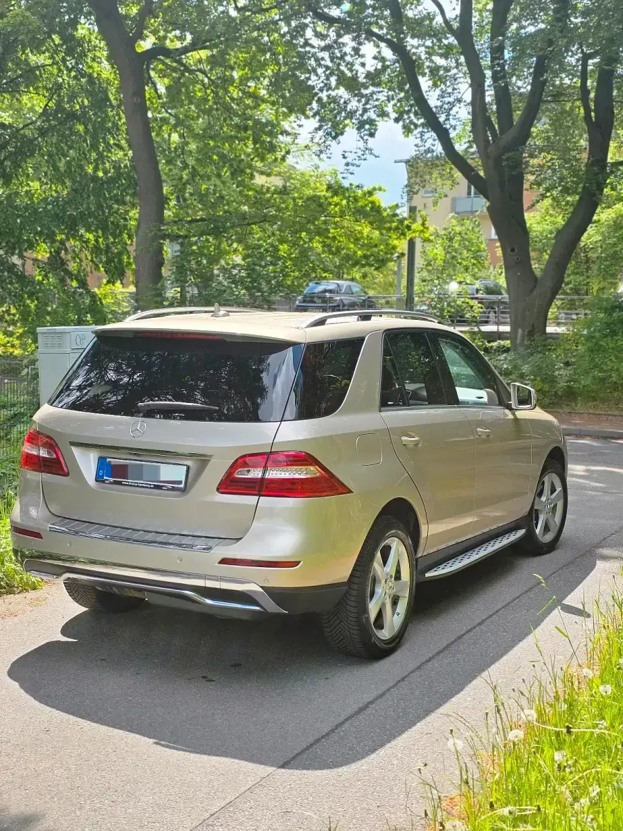 Gebraucht Mercedes ML350 Sport 258 PS (189 kW) 2012 Beige SUV