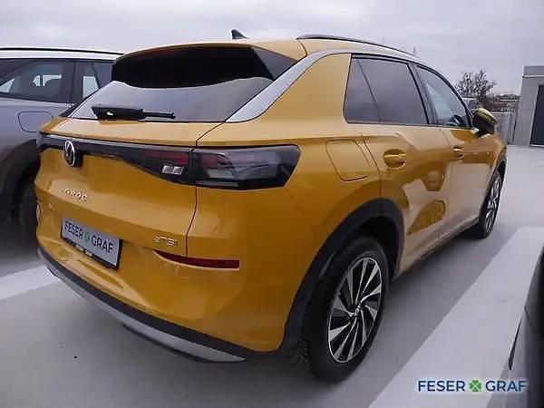 Neu VW T-Roc 116 PS (85 kW) 2025 Canary yellow uni SUV