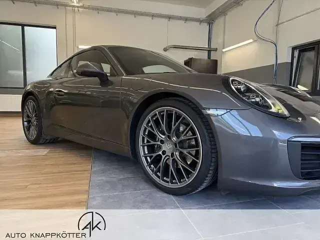 Gebraucht Porsche 911 Carrera 370 PS (272 kW) 2018 Grau
