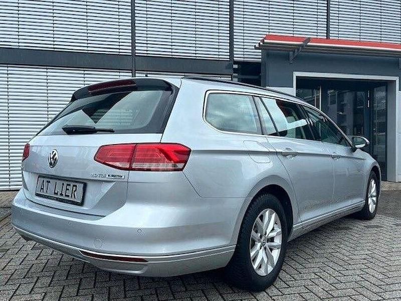 Gebraucht VW Passat Comfortline 150 PS (110 kW) 2015 Silber Kombi