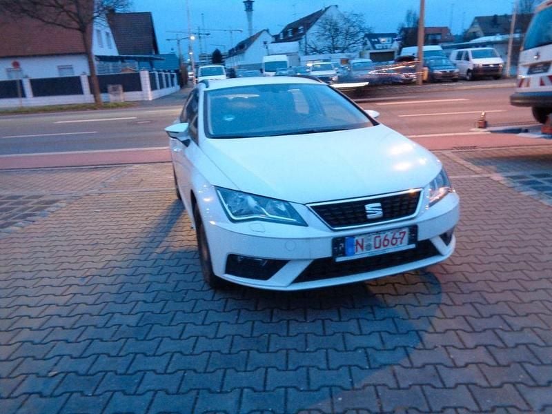 Gebraucht Seat Leon ST Style 131 PS (96 kW) 2019 Weiß Kombi