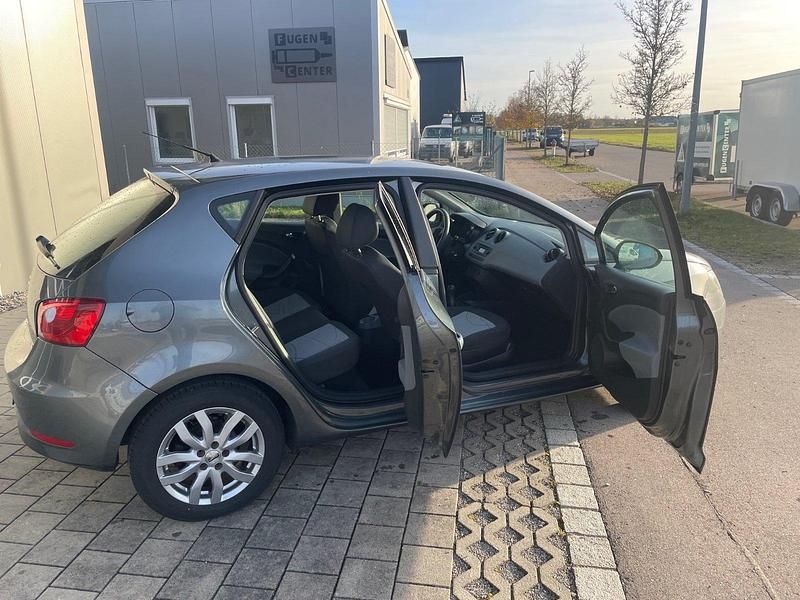 Grau Gebraucht 2014 Seat Ibiza Kleinwagen | 4.777 € (Guter Preis) - Bild 1/4