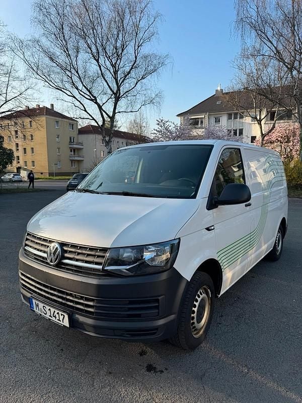 Weiß Gebraucht 2019 VW T6.1 Van | 13.999 € (Guter Preis) - Bild 1/4