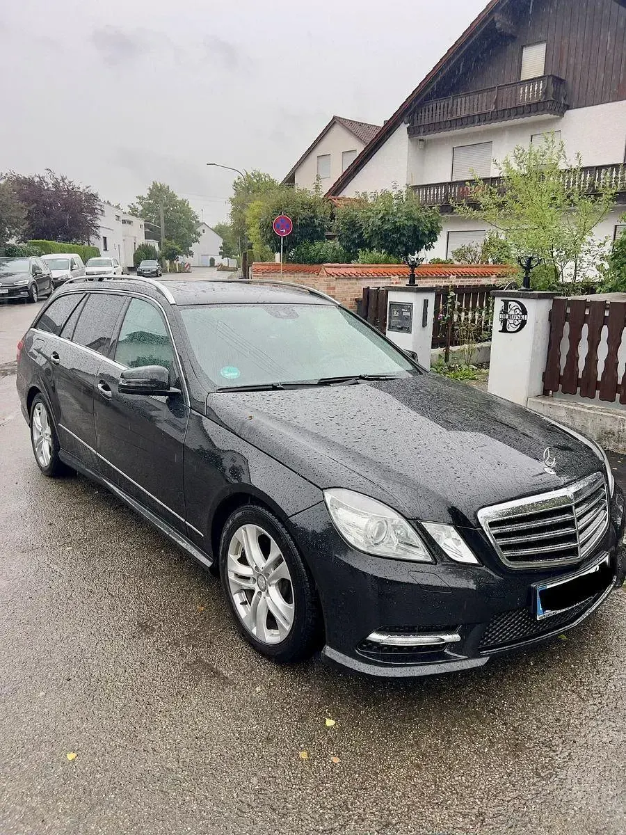Gebraucht Mercedes E300 Avantgarde 231 PS (169 kW) 2012 Schwarz Kombi