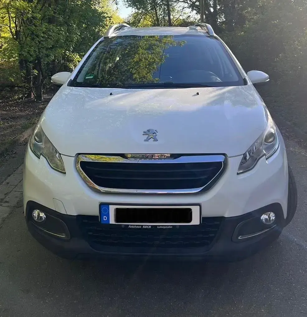 Gebraucht Peugeot 2008 120 PS (88 kW) 2014 Weiß SUV