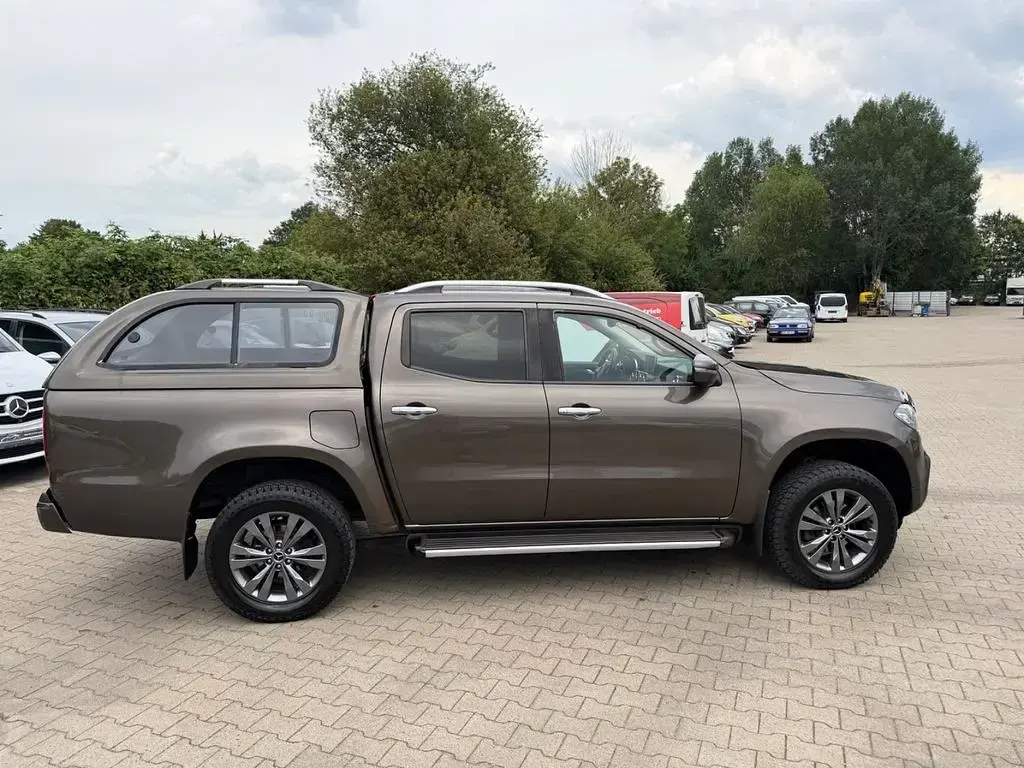 Gebraucht Mercedes X250 Edition 190 PS (139 kW) 2019 Axinitbronze Pickup