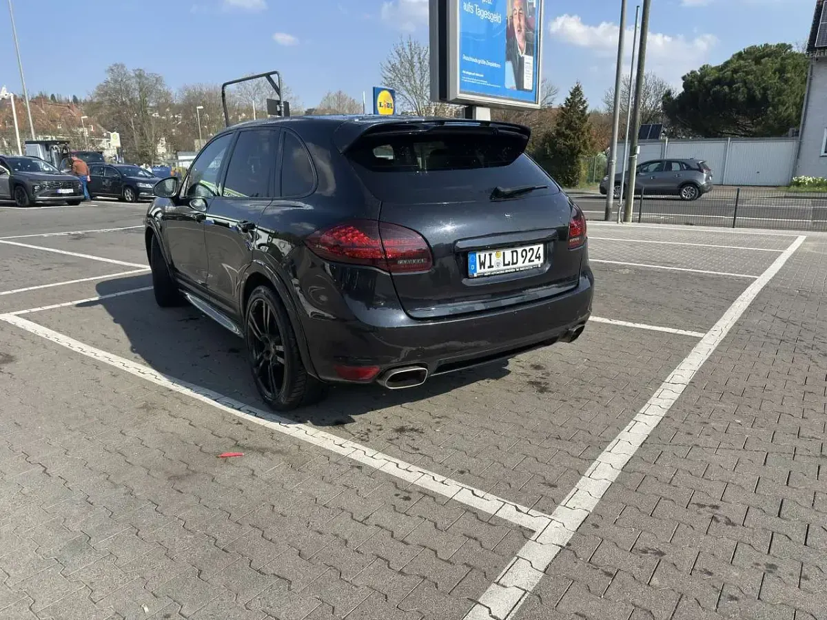 Gebraucht Porsche Cayenne S Diesel 382 PS (280 kW) 2013 Schwarz SUV