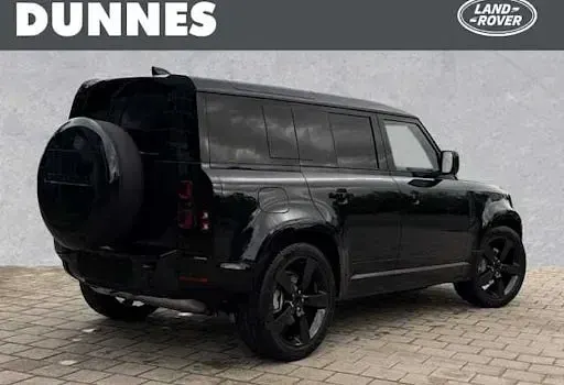 Gebraucht Land Rover Defender SE Dynamic 300 PS (220 kW) 2025 Schwarz SUV