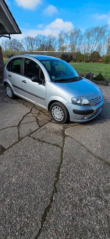 Gebraucht Citroën C3 60 PS (44 kW) 2004 Silber Kleinwagen