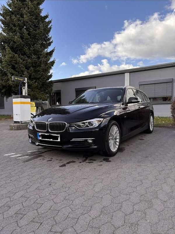 Gebraucht BMW 320 Luxury Line 184 PS (135 kW) 2015 Kombi