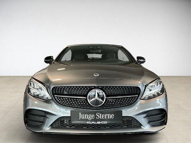 Grau (selenitgrau) Gebraucht 2024 Mercedes C220 AMG Cabrio | 51.480 € (Teuer) - Bild 1/4