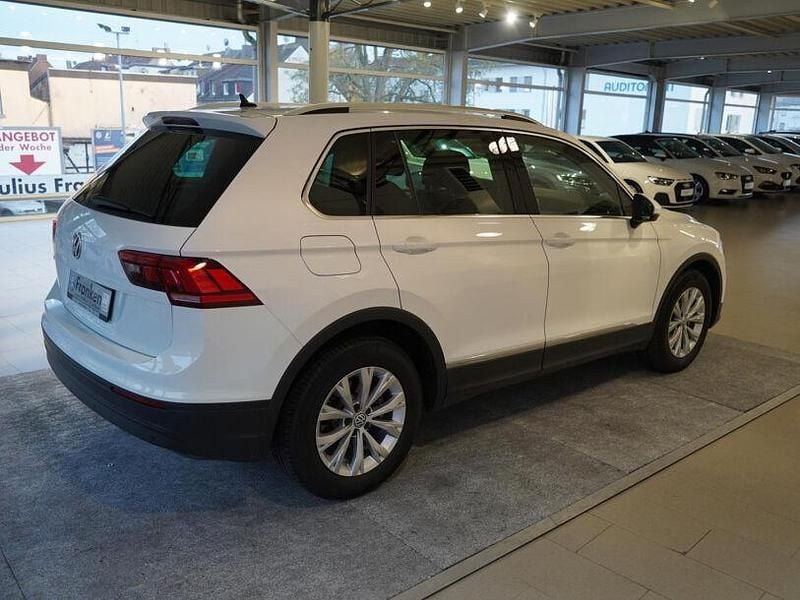 Gebraucht VW Tiguan Comfortline 150 PS (110 kW) 2019 Weiß SUV
