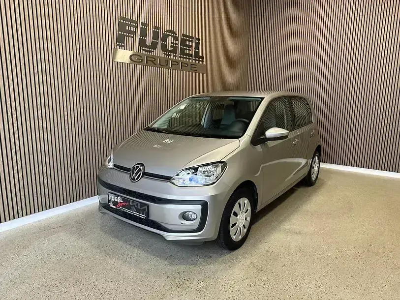 Usado VW up! 65 CV (47 kW) 2022 Plateado Utilitario