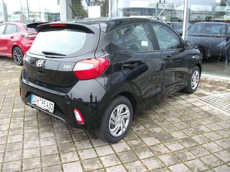 Gebraucht Hyundai i10 Select 63 PS (46 kW) 2025 Phantom black mineraleffekt Kleinwagen