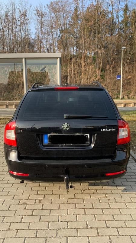 Gebraucht Skoda Octavia 2009 Schwarz Kombi