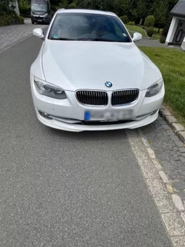 Weiß Gebraucht 2012 BMW 325 Coupé | 11.000 € (Fairer Preis) - Bild 1/4