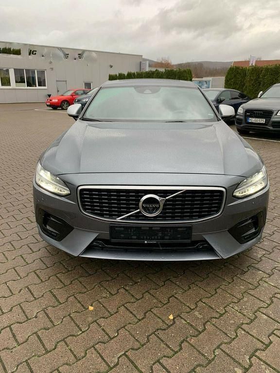 Gebraucht Volvo S90 R-Design 235 PS (172 kW) 2019 Grau Limousine